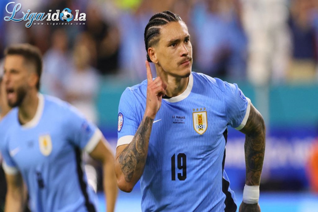 Darwin Nunez dengan Baju Timnas Uruguay: Gol, Gol, Gol, Gol, Gol, Gol, dan Gol