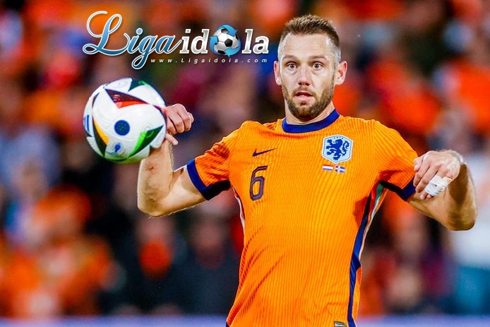 Man of the Match Belanda vs Turki: Stefan De Vrij